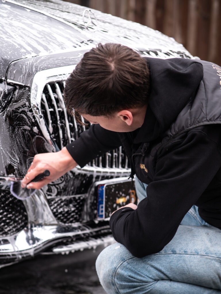Auto wassen met de hand in Breda, professionele detailing door BYdetailing